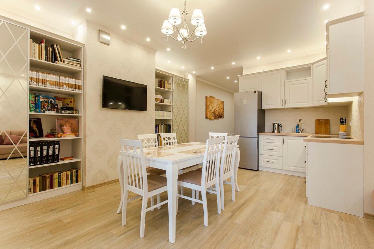 2-Roomed Apartment With Living Room Odesa Exterior foto