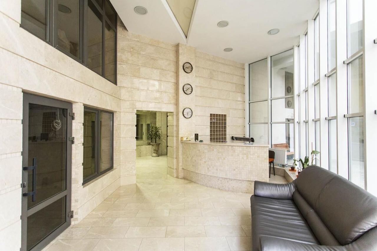 2-Roomed Apartment With Living Room Odesa Exterior foto